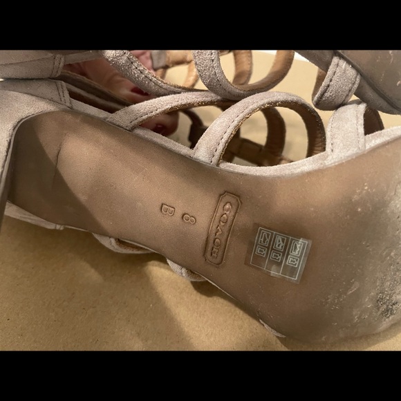 COACH LAVANIA HEELS - Picture 7 of 13